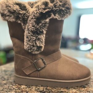 Gray fur boots. Brand new in box, women’s size 8